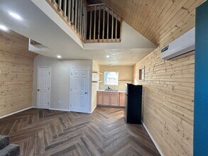 222 Highview Dr in San Antonio, TX - Building Photo - Building Photo