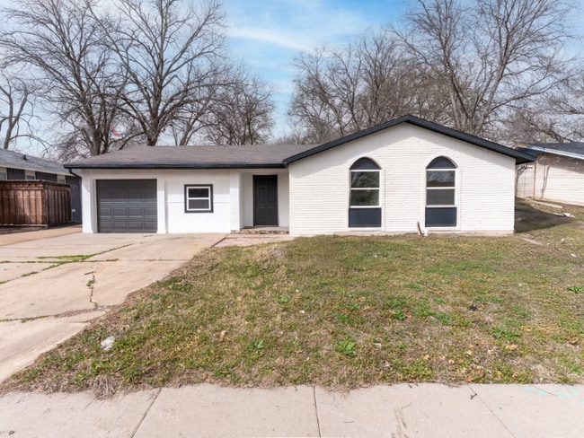 property at 1205 Marlee Ln
