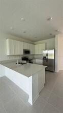 2910 Savoir in Davenport, FL - Building Photo - Building Photo