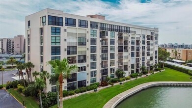 7700 Sun Island Dr S in South Pasadena, FL - Building Photo - Building Photo