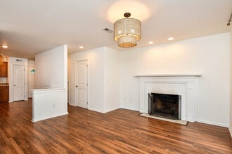 1 Dover Dr in Taylors, SC - Building Photo - Building Photo