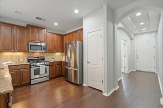 15 Stone Terrace Dr in Lakeway, TX - Building Photo - Building Photo