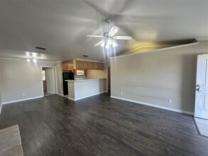 8320 Cambridge Rd in Tyler, TX - Building Photo - Building Photo
