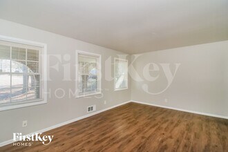 2364 Tiffany Cir in Decatur, GA - Building Photo - Building Photo