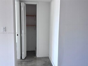 400 South Pointe Dr in Miami Beach, FL - Building Photo - Building Photo