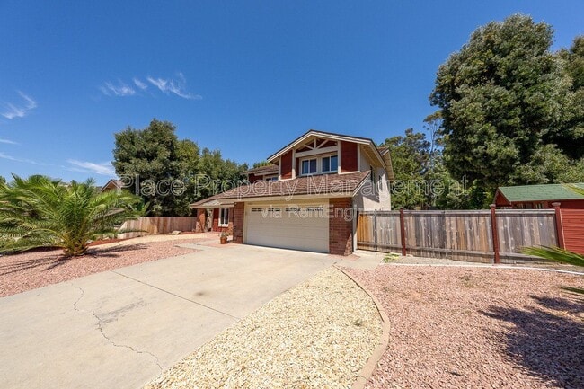 13821 Davenport Ave in San Diego, CA - Building Photo - Building Photo