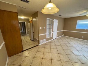 1526 W Elm St in Denison, TX - Building Photo - Building Photo