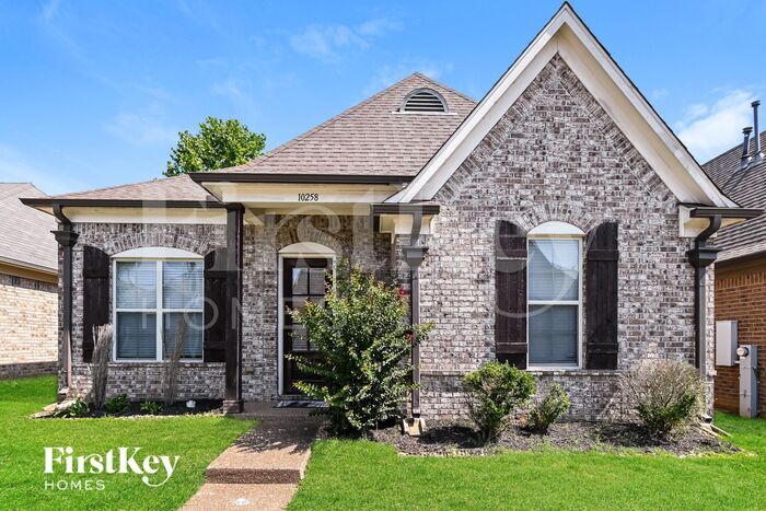 10258 Evening Hill Dr in Memphis, TN - Building Photo