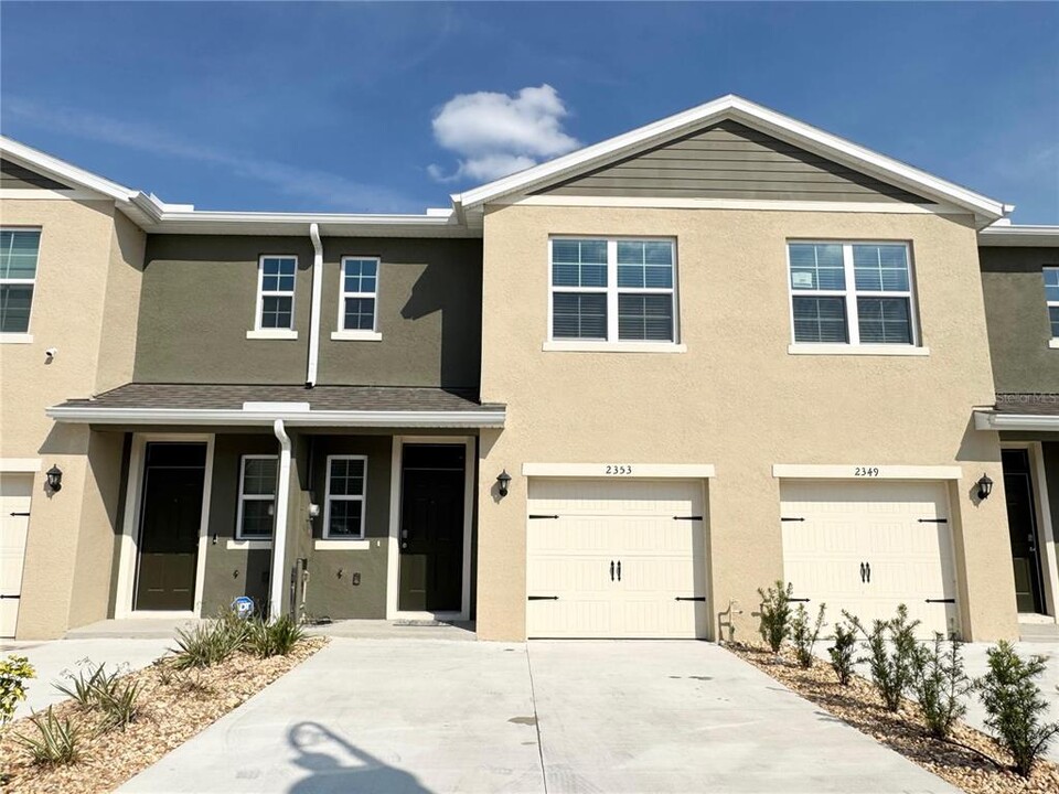 2353 Penguin Blvd in Davenport, FL - Building Photo