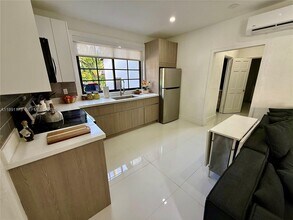 733 Michigan Ave in Miami Beach, FL - Building Photo - Building Photo