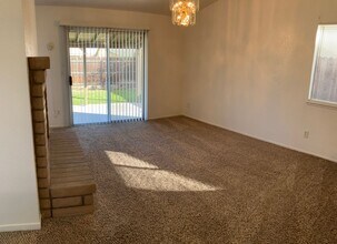 3813 Saguaro Cir in Modesto, CA - Building Photo - Building Photo