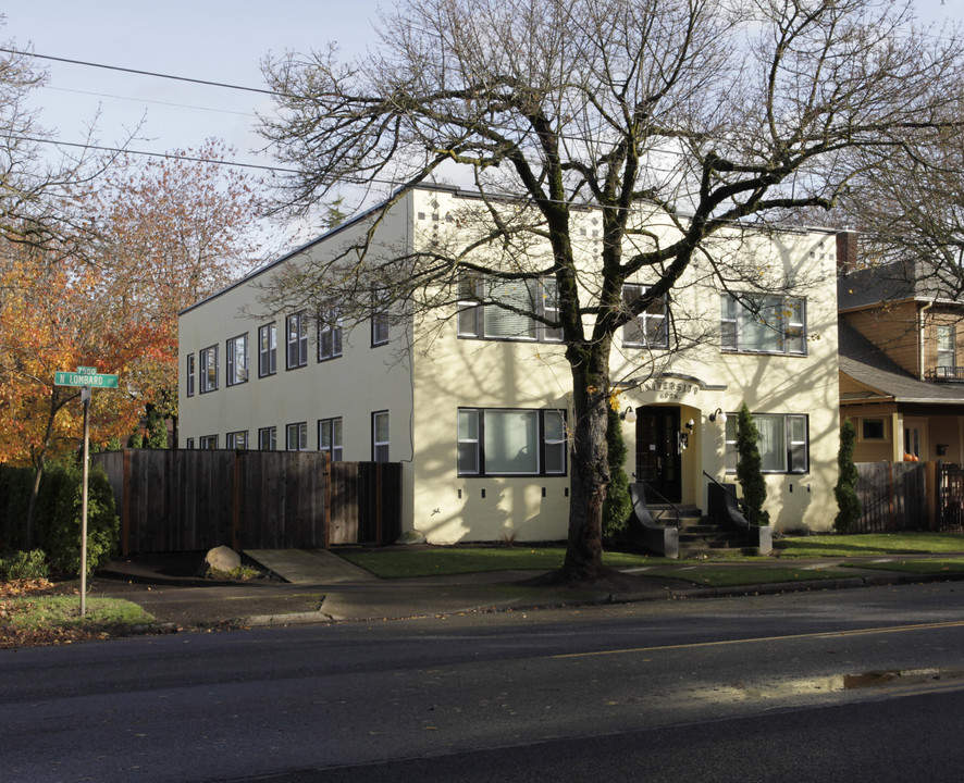 University Apartments in Portland, OR - Building Photo