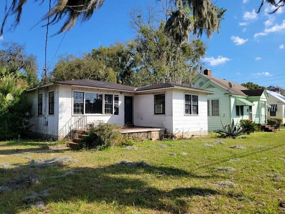 7223 N Pearl St in Jacksonville, FL - Building Photo