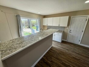 4054 Larkspur Dr in Dayton, OH - Building Photo - Building Photo