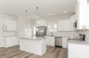 2215 Carmine St in Charlotte, NC - Building Photo - Building Photo