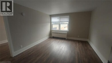 181 King St E in Kitchener, ON - Building Photo - Building Photo