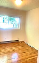 833 SE 80th Ave, Unit 833 in Portland, OR - Foto de edificio - Building Photo