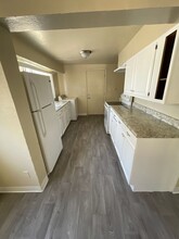 5611 W Gardenia Ave in Glendale, AZ - Building Photo - Building Photo