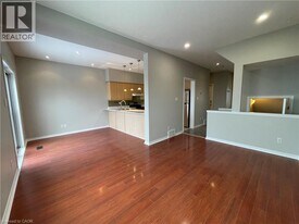 103 Hollyridge Crescent in Kitchener, ON - Building Photo