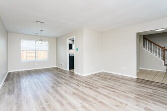 18162 Holly Green Dr in Houston, TX - Foto de edificio - Building Photo
