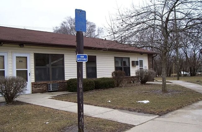 418 Cadillac St in Ligonier, IN - Building Photo - Building Photo