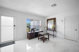 1314 W 80th St in Hialeah, FL - Building Photo - Building Photo