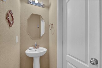 9981 Stone Creek Ln in Brookshire, TX - Building Photo - Building Photo