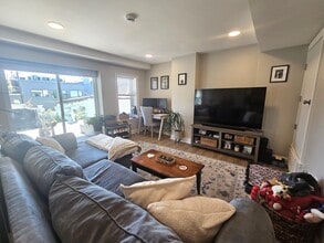 277 Webster St, Unit 1 in Boston, MA - Building Photo - Building Photo