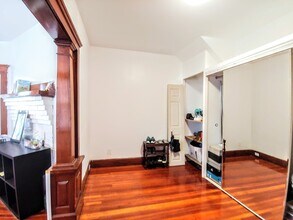 49 Flynt St, Unit 1 in Quincy, MA - Building Photo - Building Photo