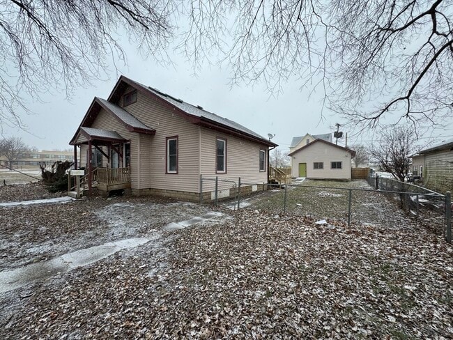 309 N 9th St in Rochelle, IL - Building Photo - Building Photo