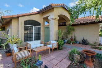 14215 N 56th Pl in Scottsdale, AZ - Building Photo - Building Photo