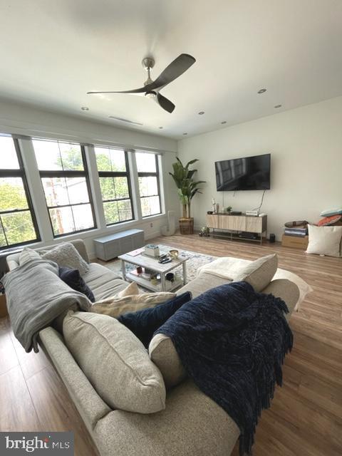 618 N Front St-Unit -3R in Philadelphia, PA - Building Photo - Building Photo