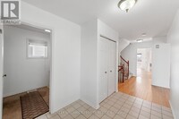 2112 Gardenway Dr in Ottawa, ON - Building Photo - Building Photo