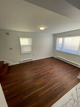 4017 Linden St in Allentown, PA - Foto de edificio - Building Photo