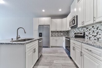 16 Bunker View Dr in Palm Coast, FL - Building Photo - Building Photo