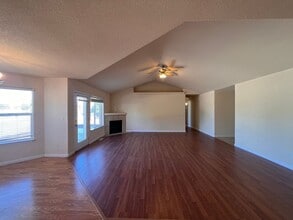 726 Divot Dr in Fernley, NV - Building Photo - Building Photo