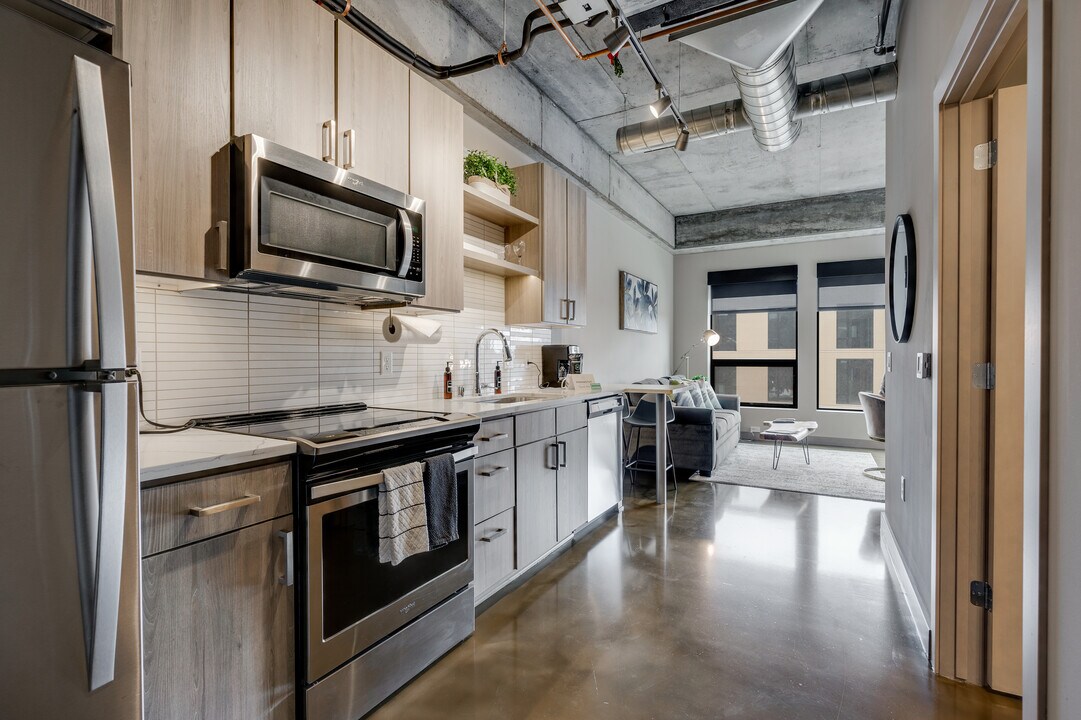 728 3rd St N, Unit 503 in Minneapolis, MN - Building Photo