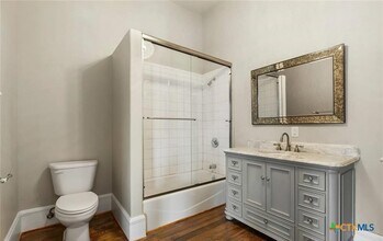 202 N LBJ Dr in San Marcos, TX - Building Photo - Building Photo