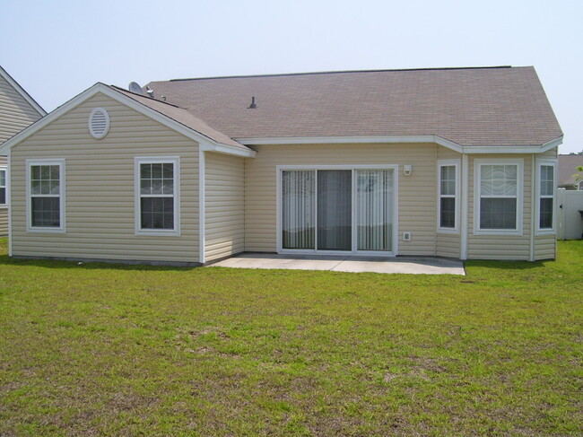 211 Bittersweet Ln in Myrtle Beach, SC - Building Photo - Building Photo