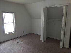 117 John St in Dekalb, IL - Building Photo - Building Photo