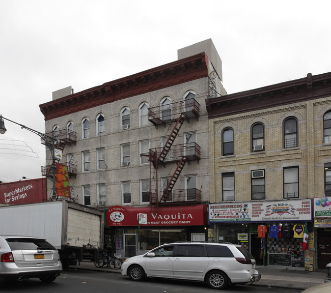 4711-4713 5th Ave in Brooklyn, NY - Building Photo - Building Photo