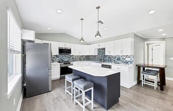 9492 Galaxie Cir in Port Charlotte, FL - Building Photo - Building Photo