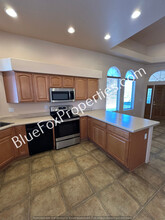 2347 W Via Di Silvio Via in Tucson, AZ - Building Photo - Building Photo