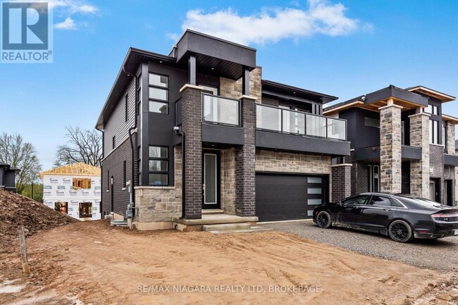 property at 6414 Sunshine Cmn