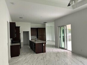 3882 SW Ridley St in Port St. Lucie, FL - Building Photo - Building Photo