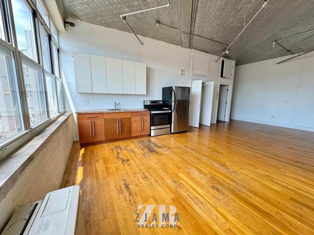 1087 Flushing Ave in Brooklyn, NY - Building Photo - Building Photo