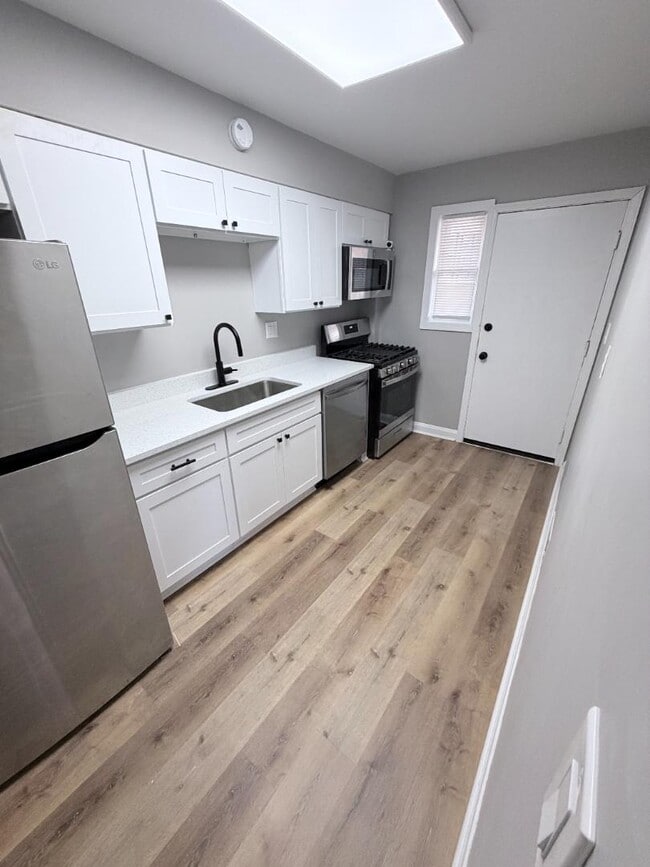 property at 5425 Whitlock Rd