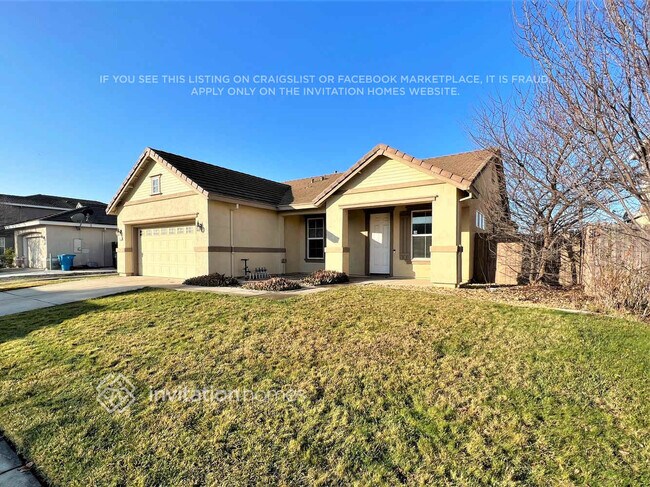 1802 Coffee Creek Way in Plumas Lake, CA - Foto de edificio - Building Photo