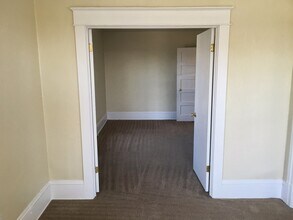 612 N 43rd St, Unit 612U in Seattle, WA - Foto de edificio - Building Photo
