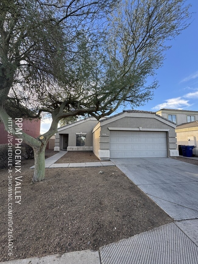 12337 W Scotts Dr in El Mirage, AZ - Building Photo - Building Photo